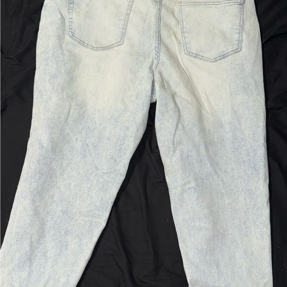 Time and Tru Light Blue Denim Mom Jeans - Picture 5 of 5